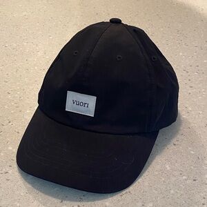 NWOT Vuori baseball cap